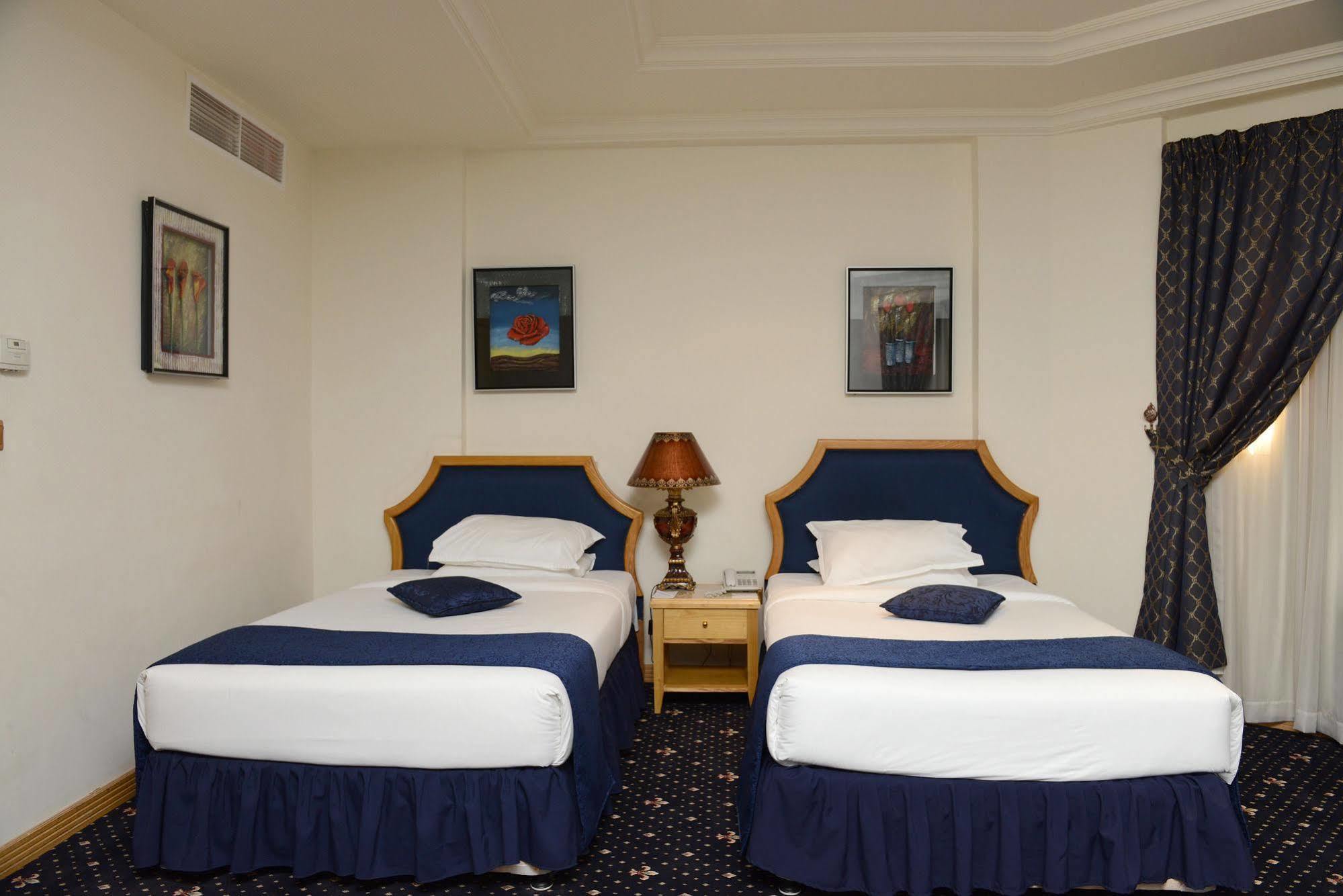Cayam Hotel Doha Extérieur photo
