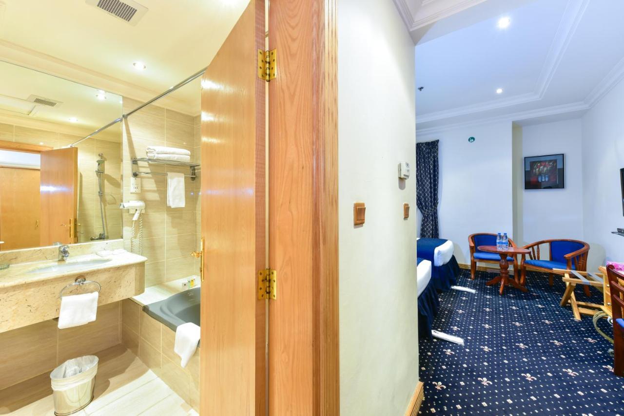 Cayam Hotel Doha Extérieur photo